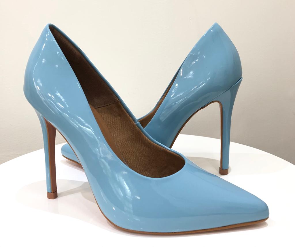 Scarpin Verniz Azul Céu - Lilian Soares