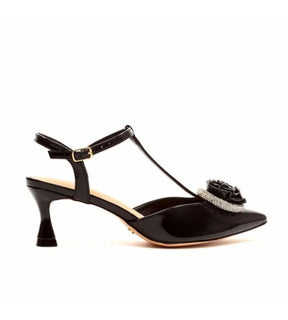 Scarpin Slingback Preto com Flor Artesanal Salto Baixo Cecconello - Lilian Soares