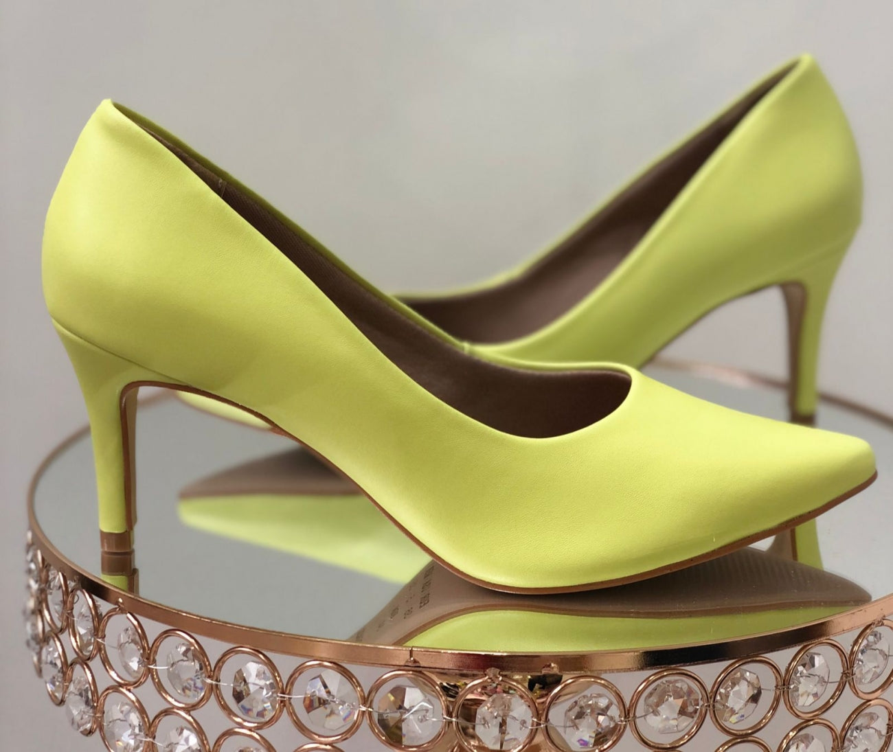 Scarpin Amarelo Salto Baixo - Lilian Soares