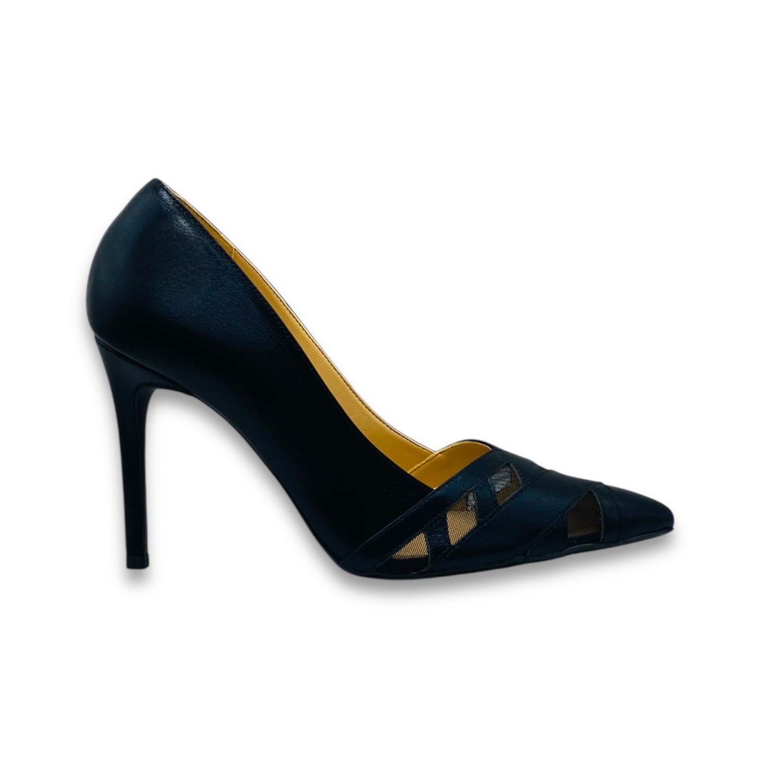 Scarpin Feminino Couro Preto com Tela e Tiras Entrelaçadas Lilian Soares