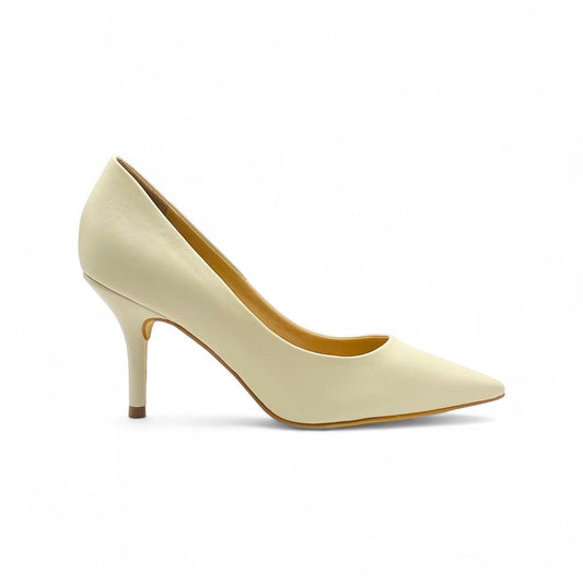 Scarpin Off White Salto Baixo - Lilian Soares by Michelle Bolsonaro