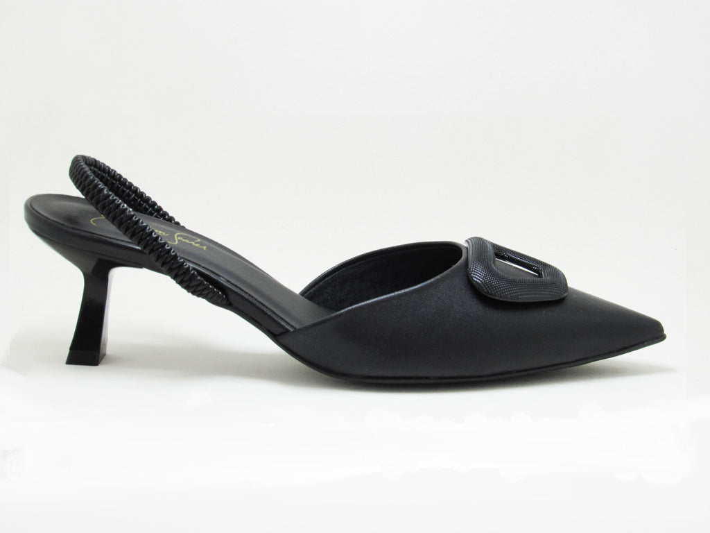 Scarpin Slingback Preto com Fivela Salto Baixo