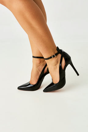 Scarpin Preto Verniz com Tornozeleira