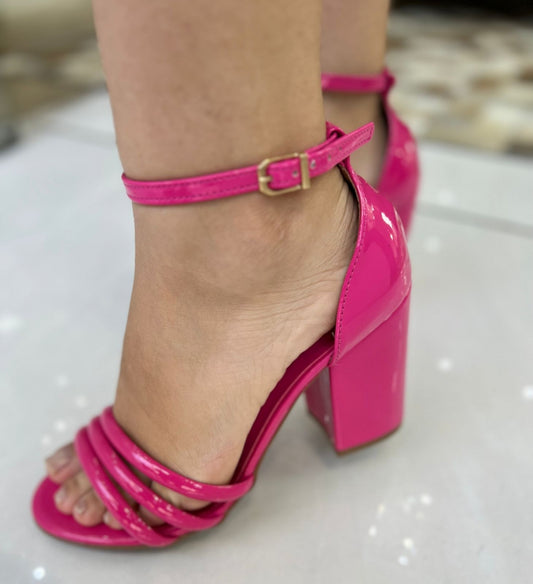 Sandália Verniz Pink com Salto Bloco- Lilian Soares