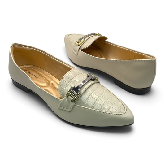 Sapatilha Mocassim Lilian Soares Off White Croco Fivela Palmilha Gel Conforto